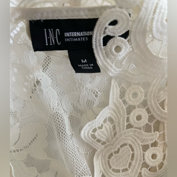 Inc International Concepts White Lace Robe in size medium - Picture 5 of 14